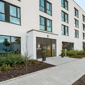 Super 8 By Wyndham North *** München